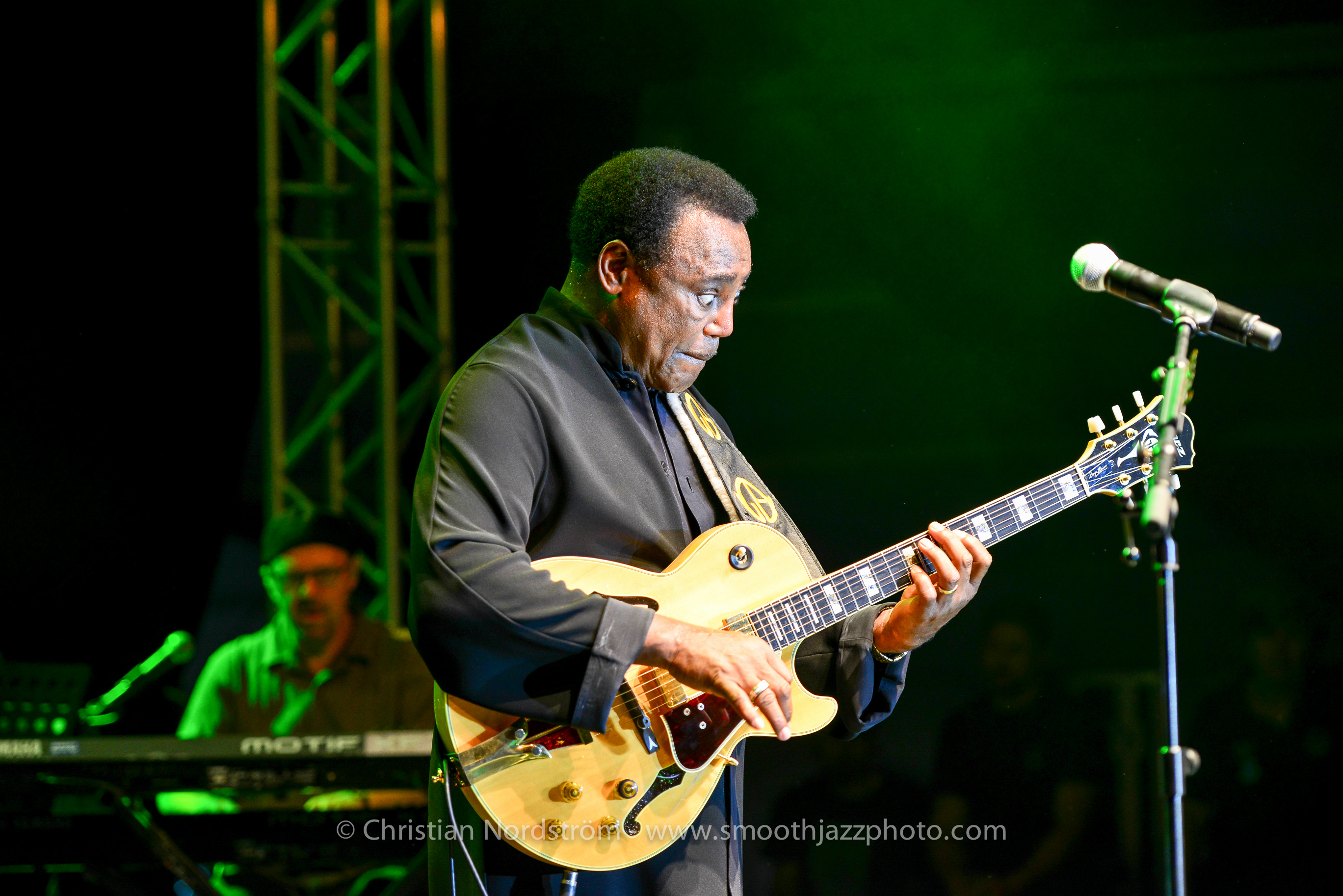 GeorgeBensonBluetone2013 50