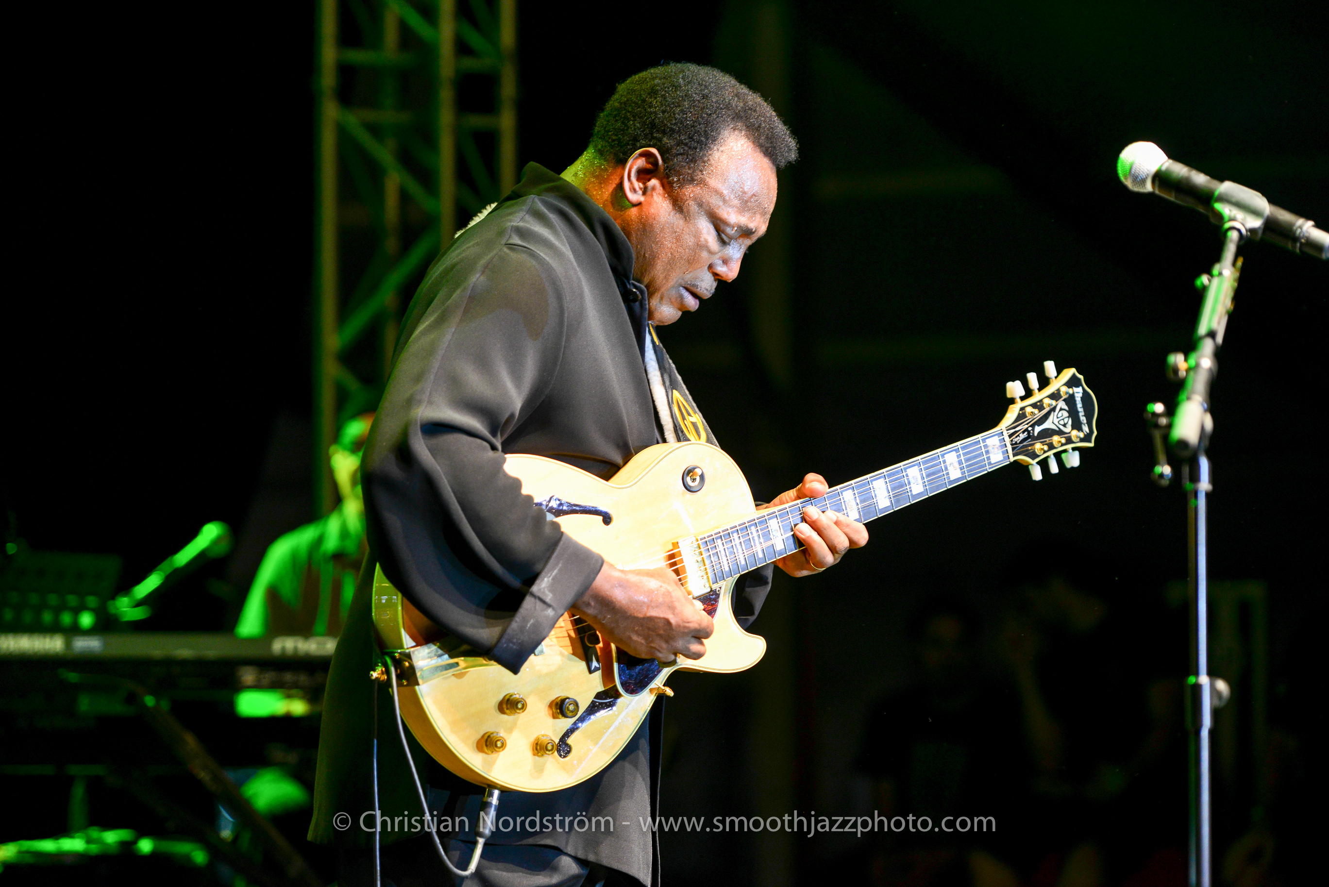 GeorgeBensonBluetone2013 55