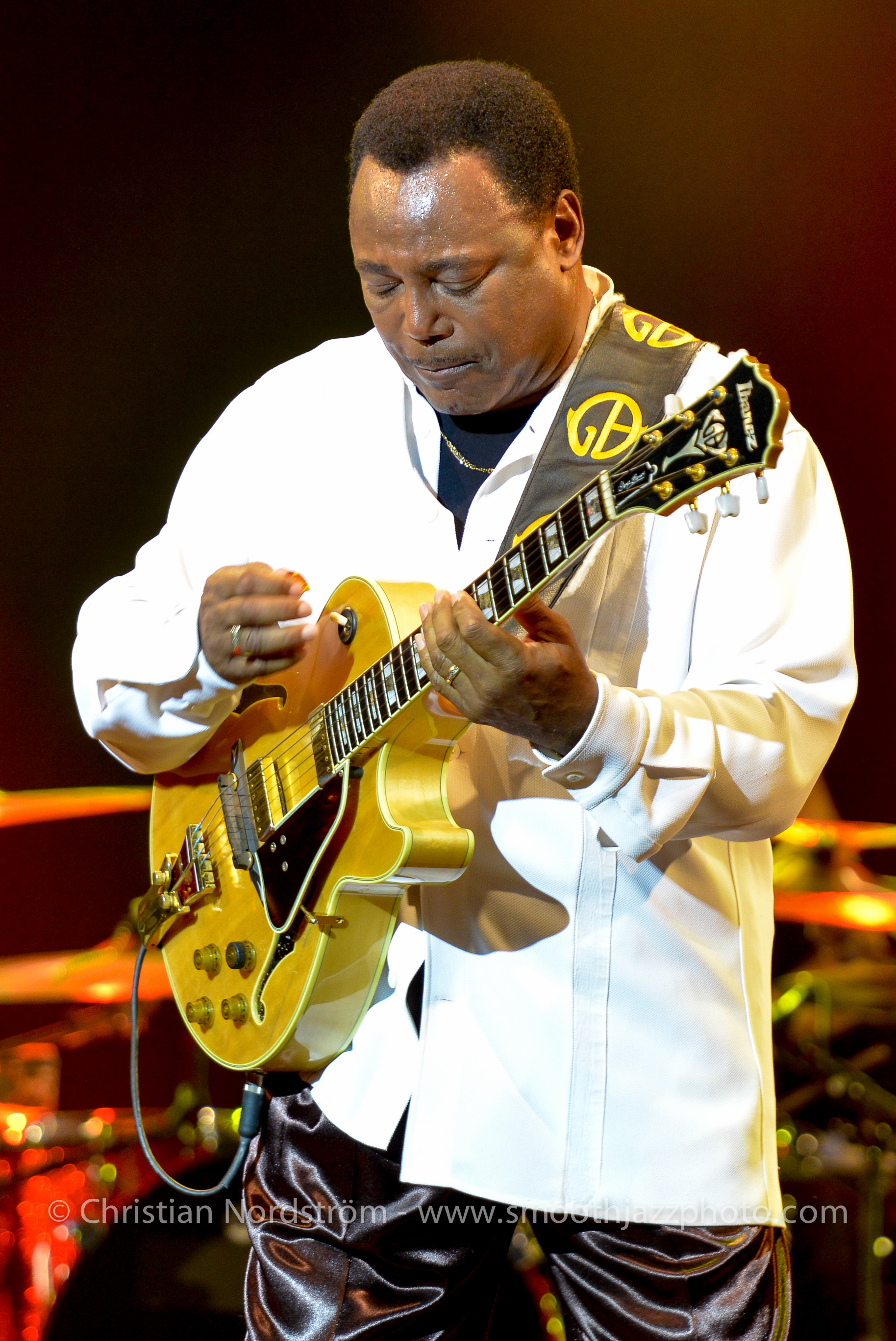 GeorgeBensonMunich2013 11