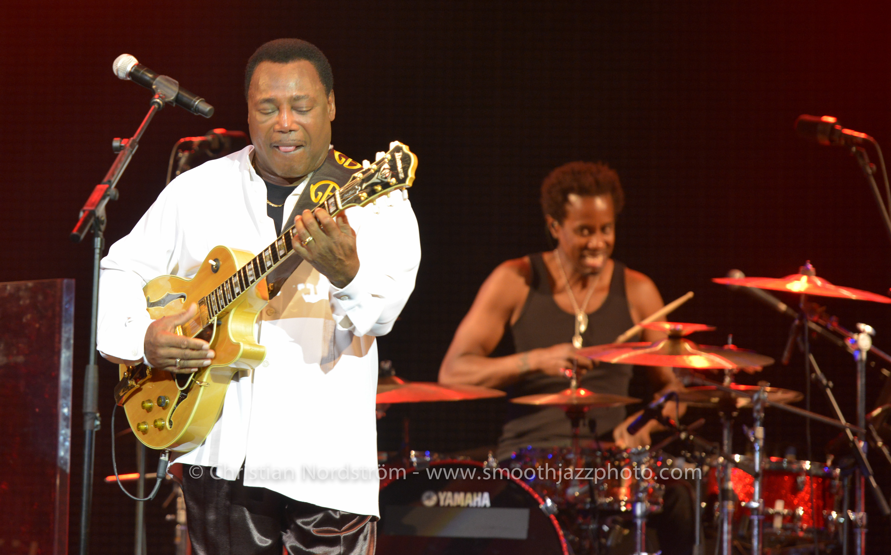 GeorgeBensonMunich2013 35