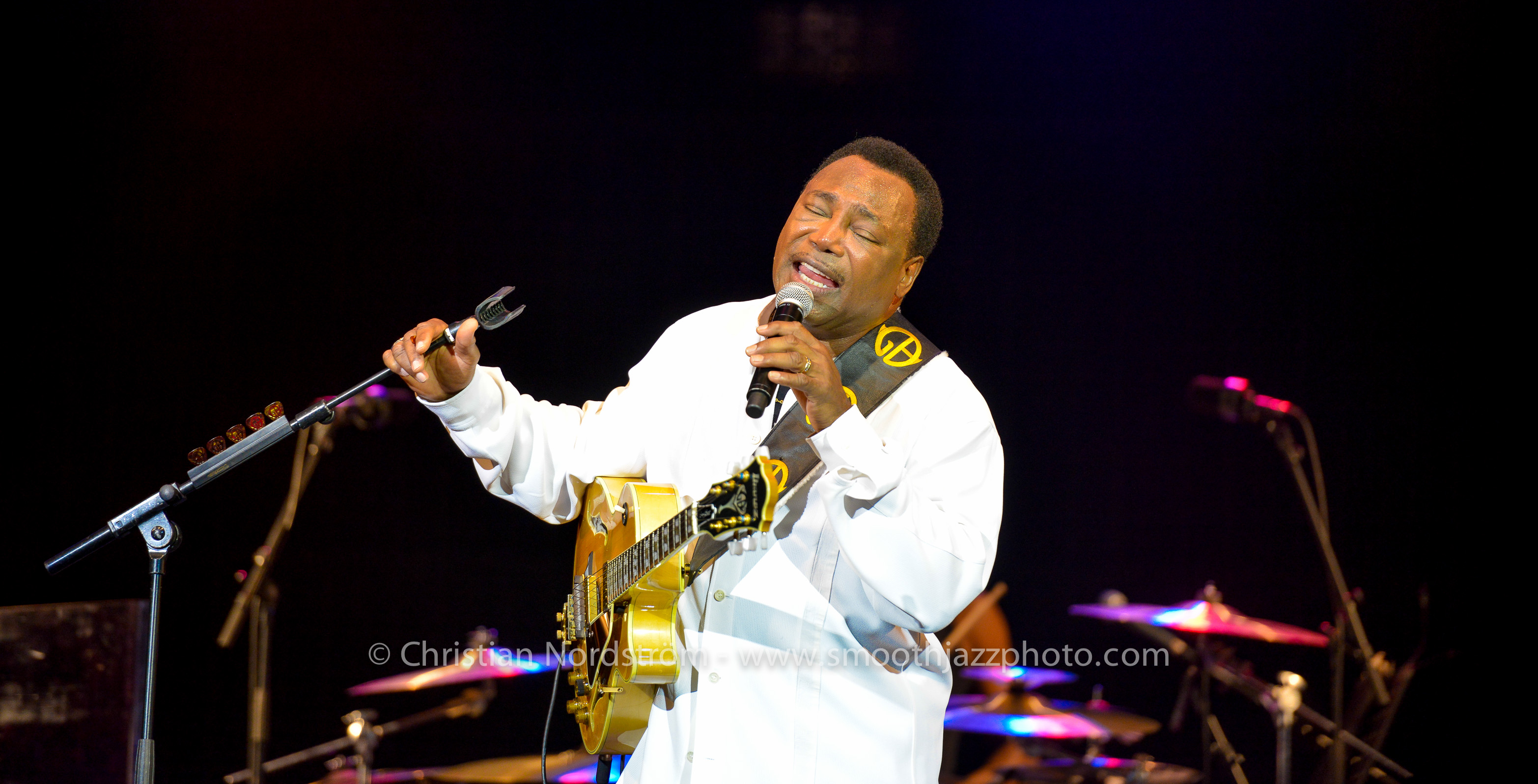 GeorgeBensonMunich2013 48