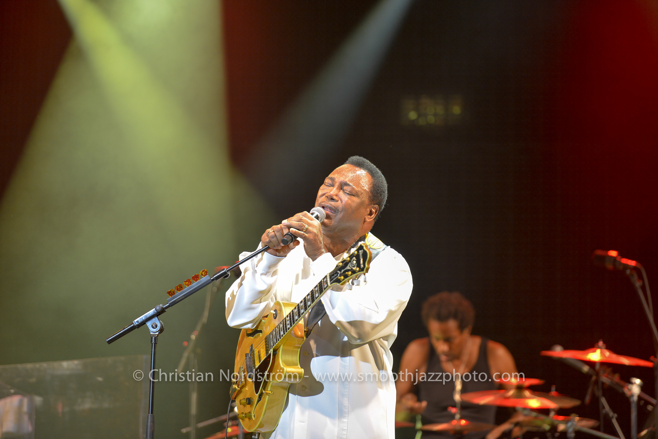 GeorgeBensonMunich2013 62