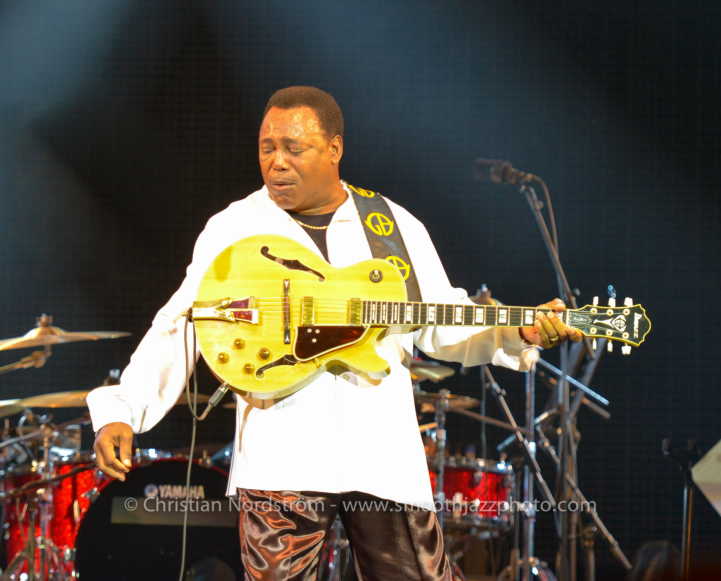 GeorgeBensonMunich2013 72