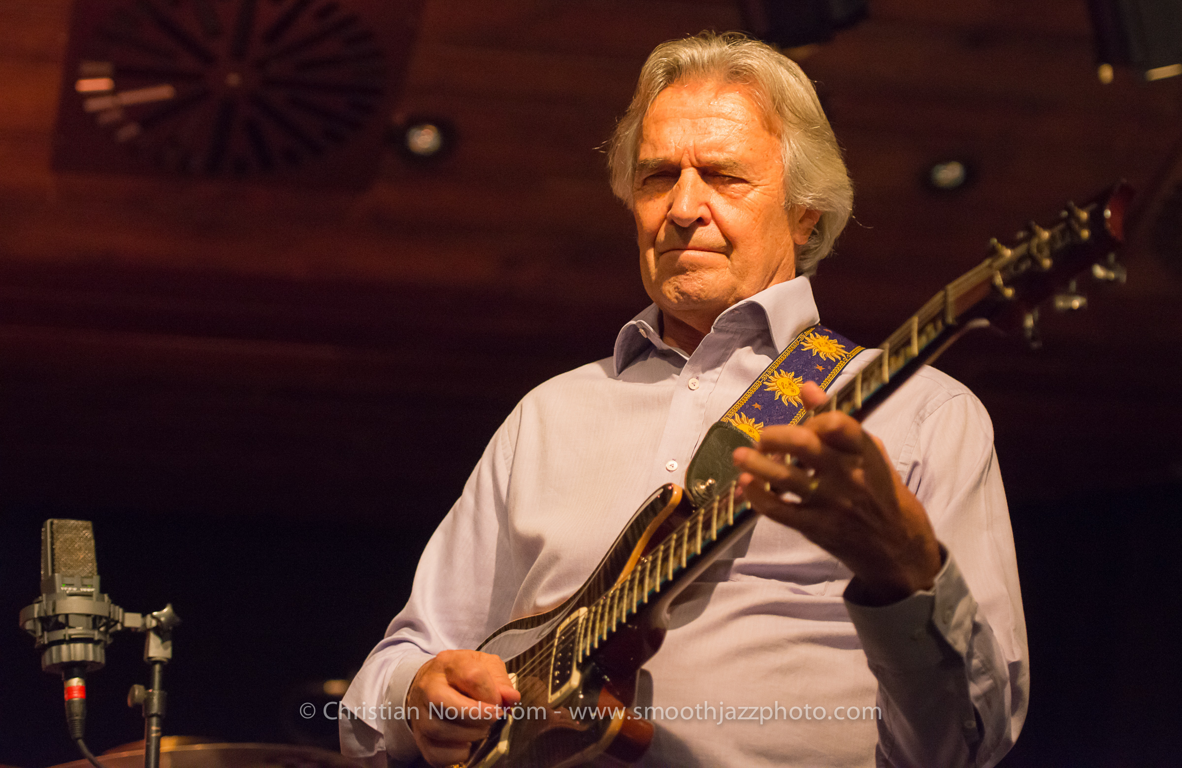 JohnMcLaughlinMunich 038