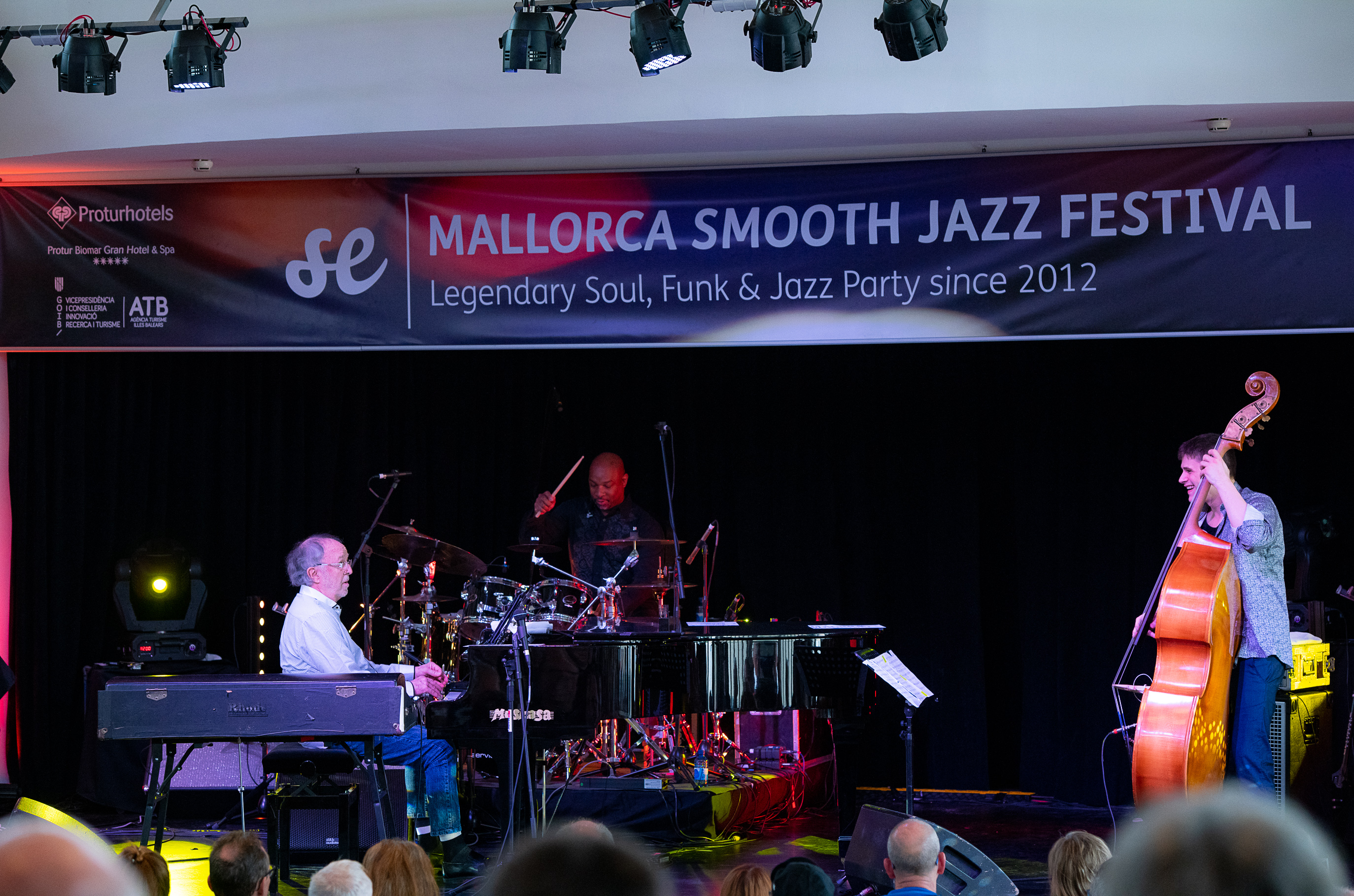 SJM2018 BobJamesTrio 030