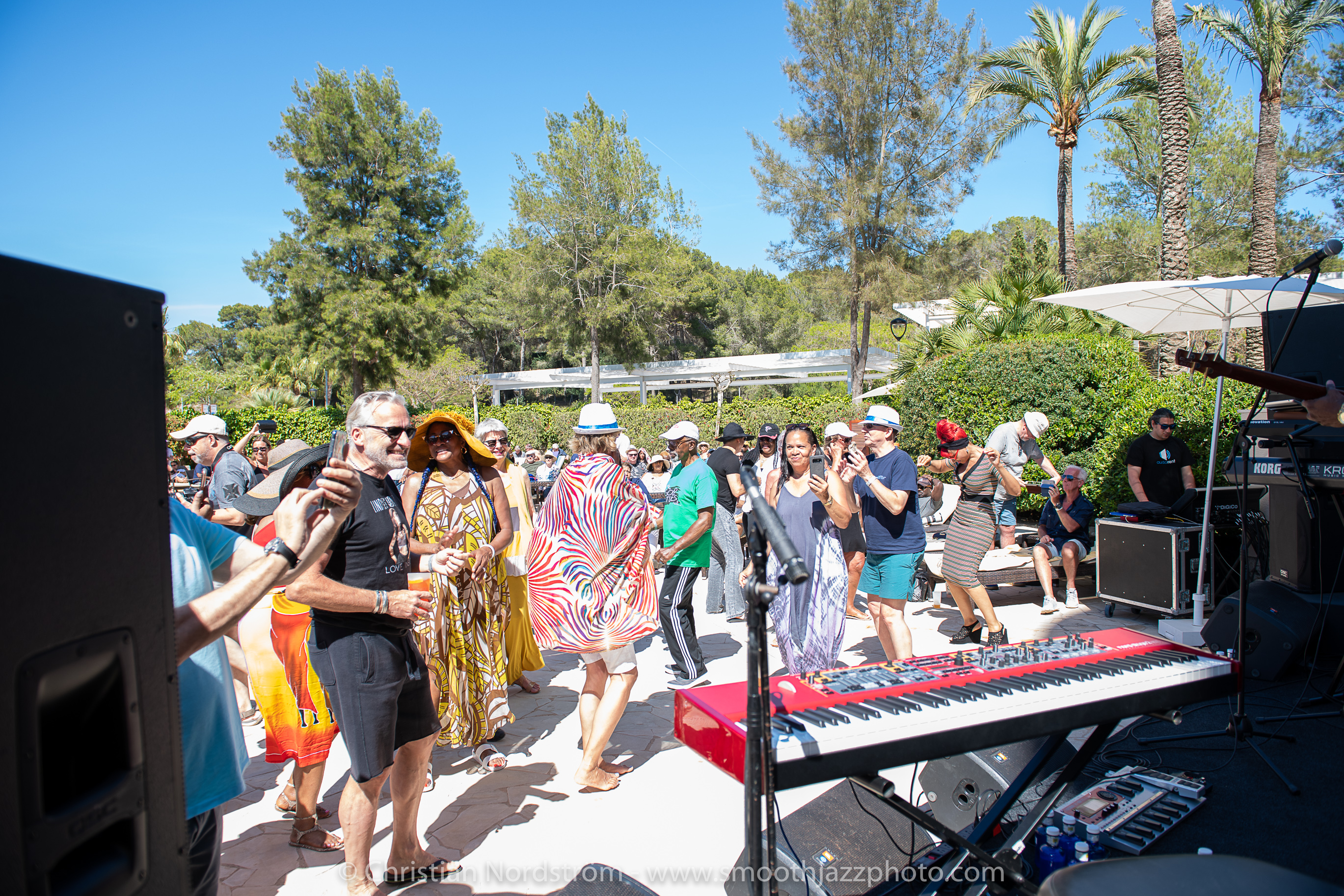 SJM2019 CoolbythePool1 036