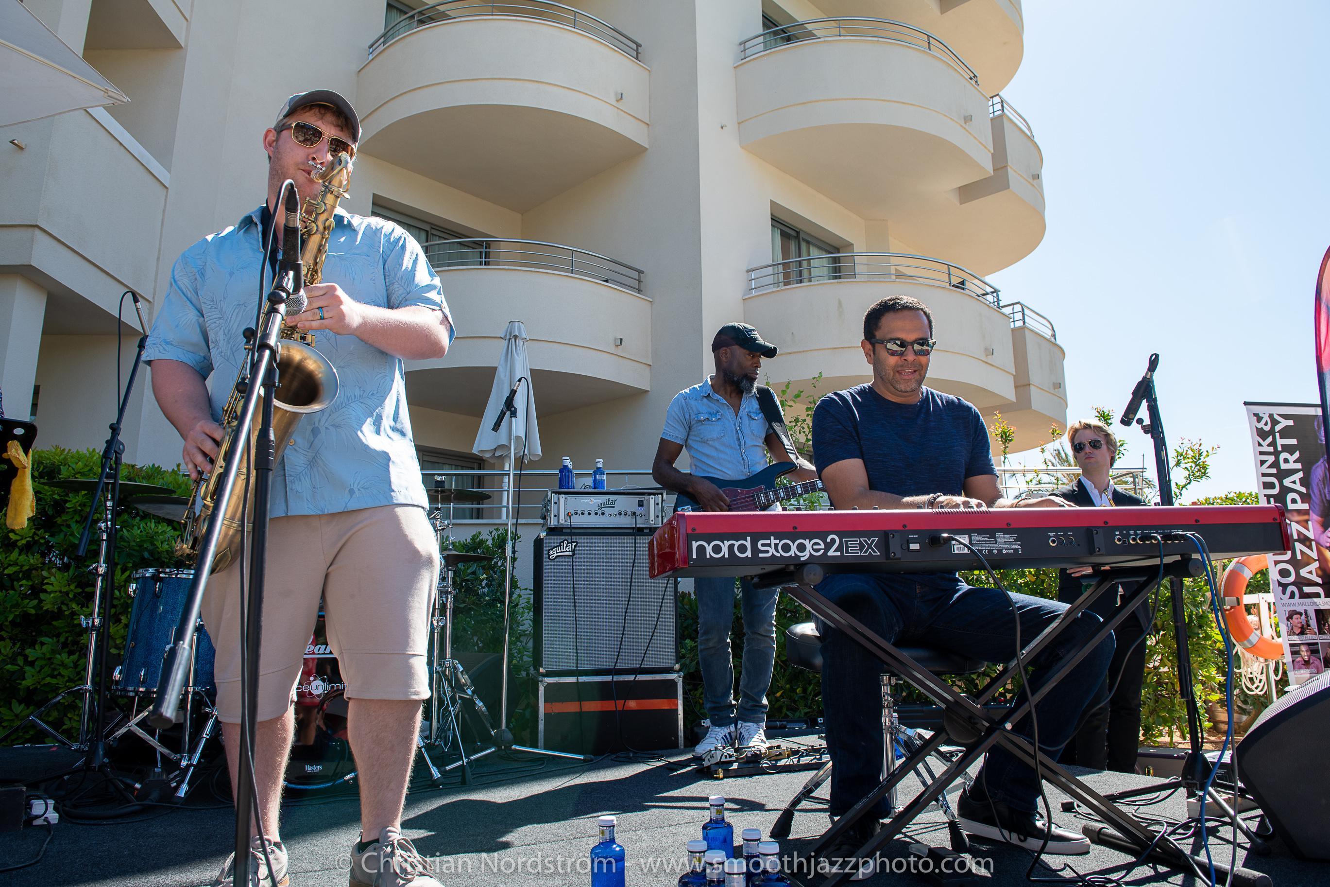 SJM2019 CoolbythePool1 072