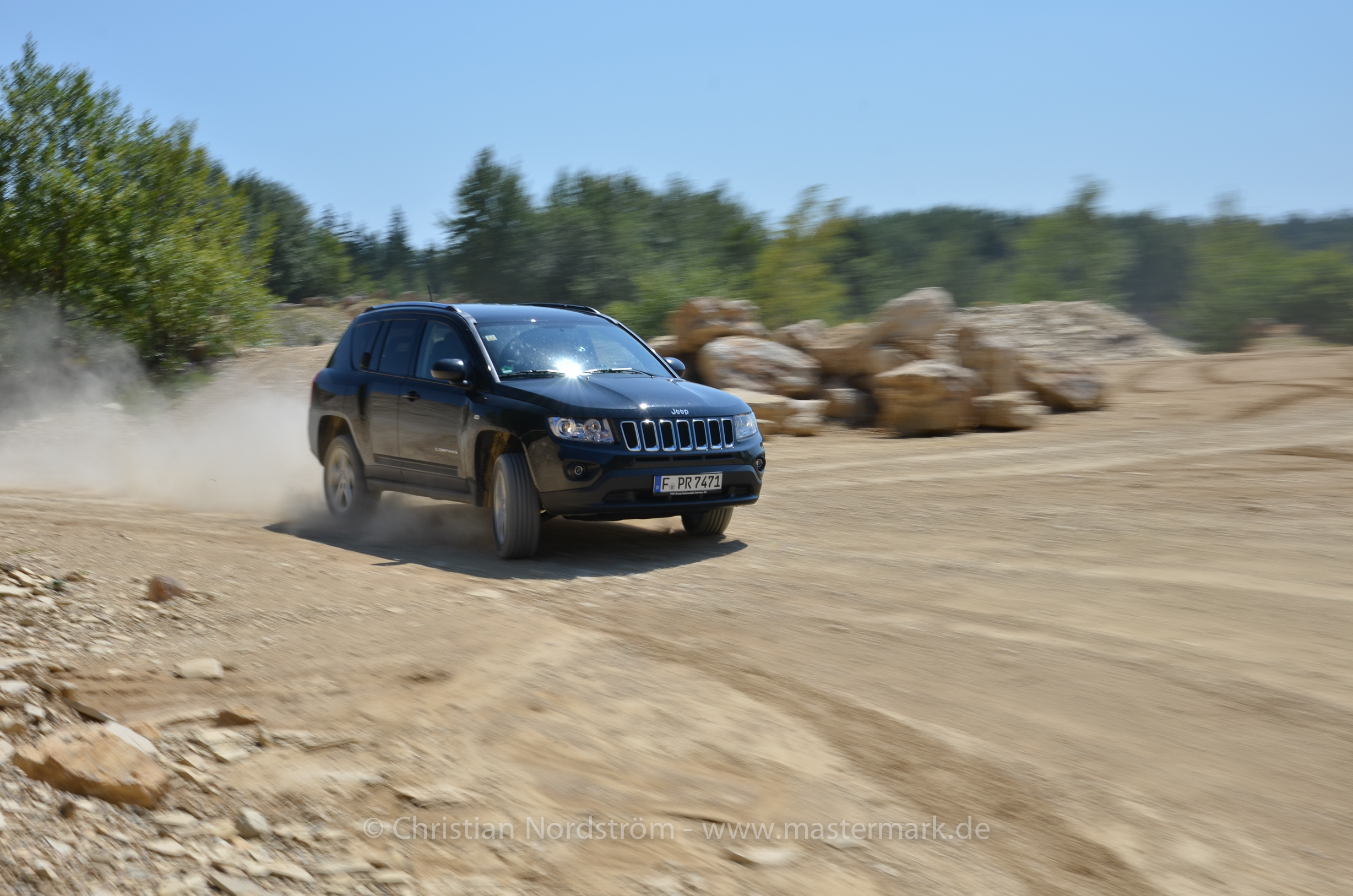 Jeep Compass 75