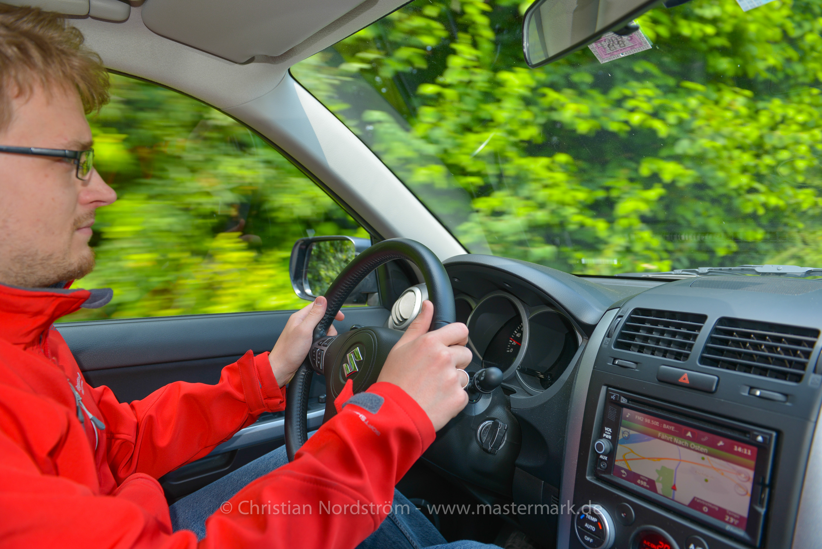 SUV SuzukiGrandVitara 104